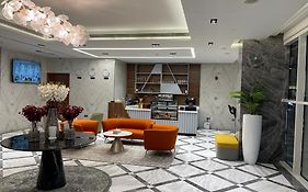 Baniyas Plaza Hotel Apartments